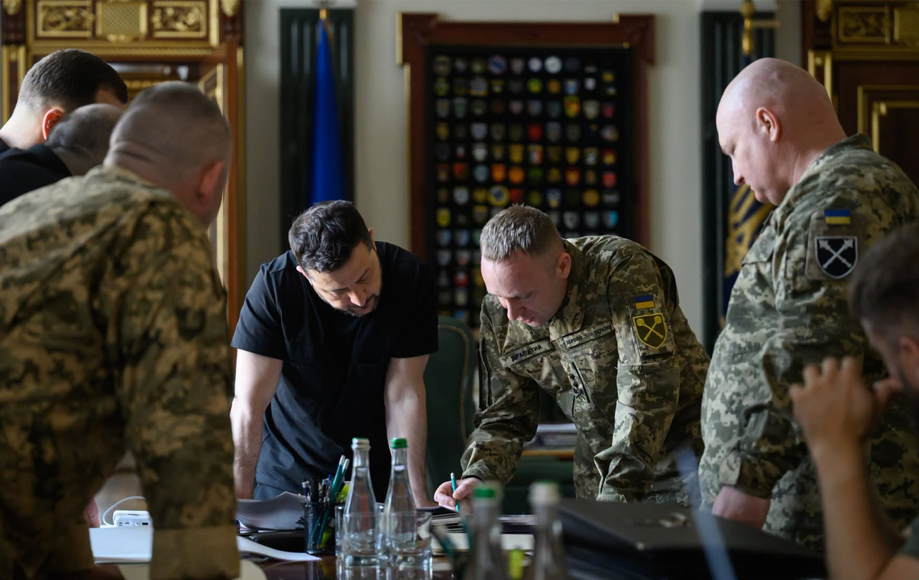 Новий стиль Драпатого, битва за Донеччину і загроза зими: що відбувається на фронті